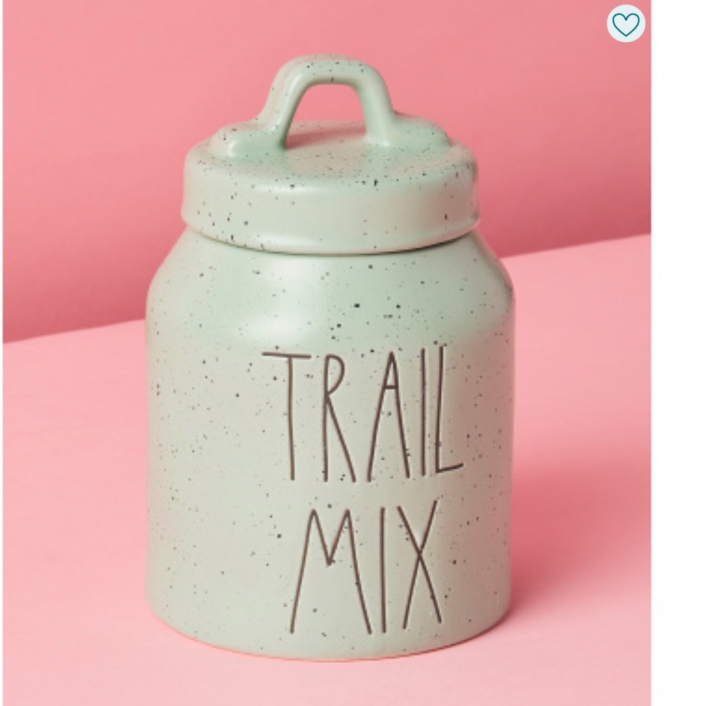 NWT NEW RAE DUNN TRAIL MIX CANISTER WITH LID GREEN WITH SPECKLES